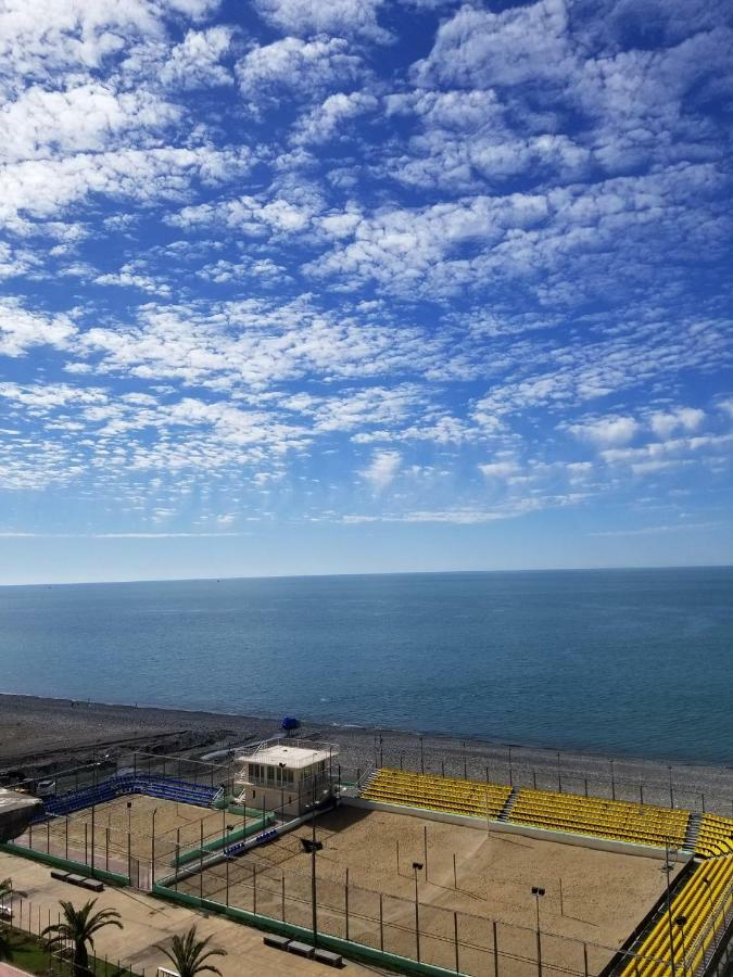 Tg Apartment Sea View Батуми Екстериор снимка